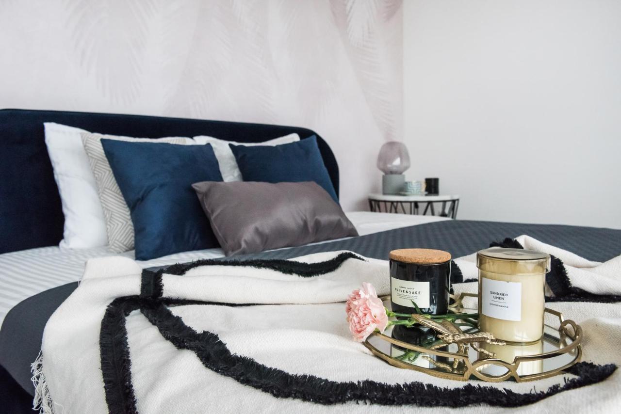 Lake Club Apartments - Loftaffair Mikołajki エクステリア 写真