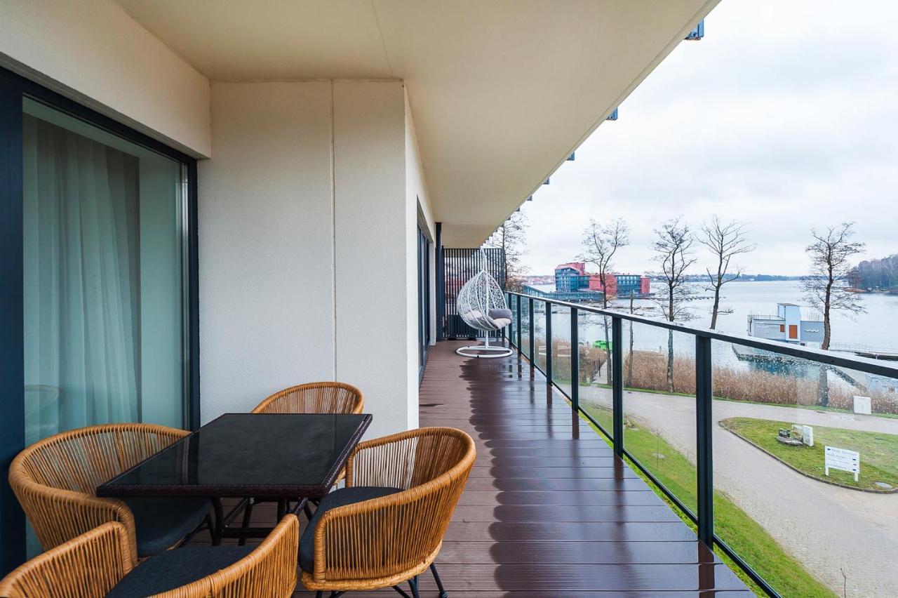 Lake Club Apartments - Loftaffair Mikołajki エクステリア 写真