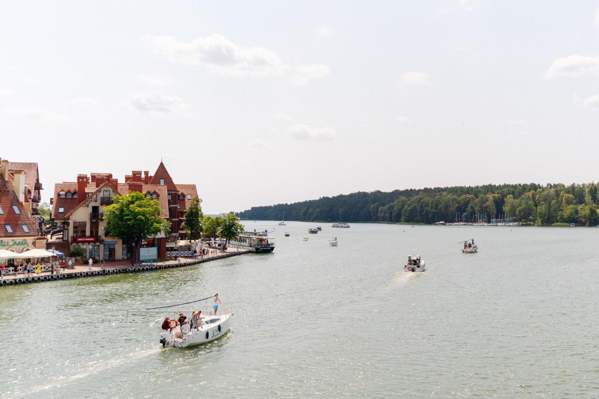 Lake Club Apartments - Loftaffair Mikołajki エクステリア 写真