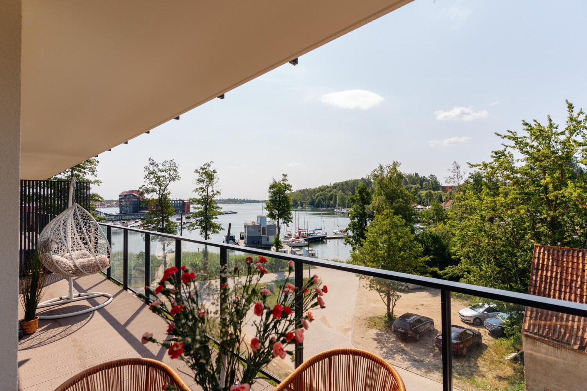 Lake Club Apartments - Loftaffair Mikołajki エクステリア 写真
